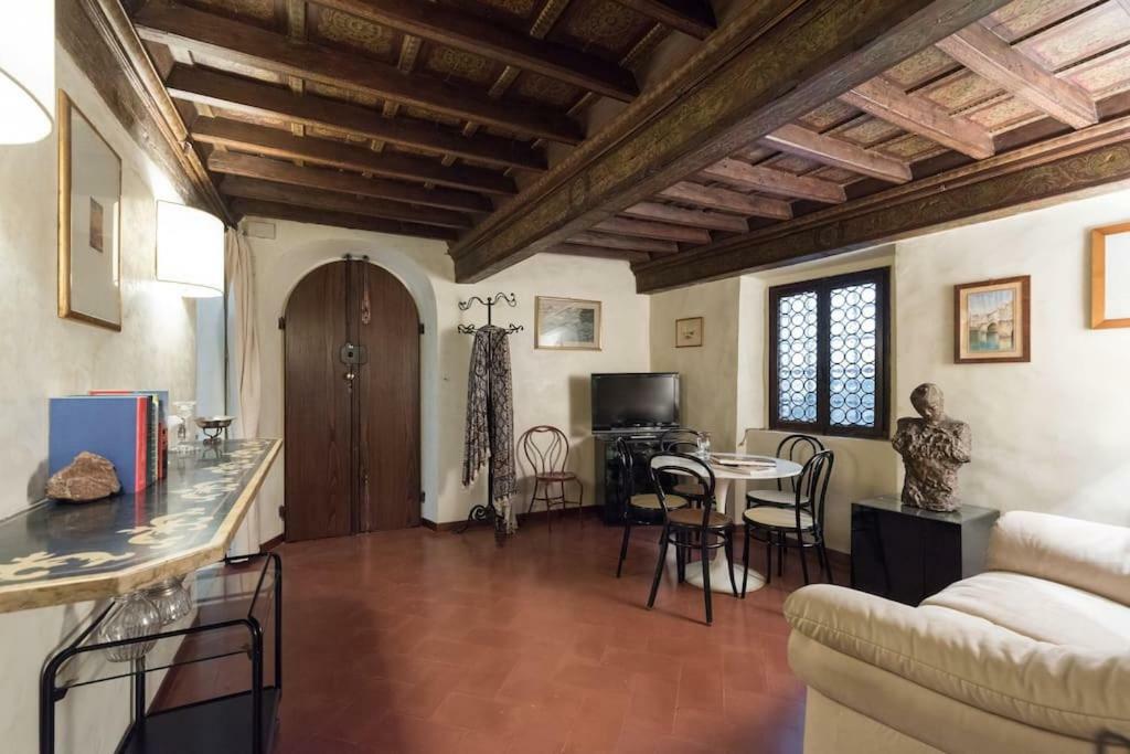 Renaissance Apartment Florence Exterior photo