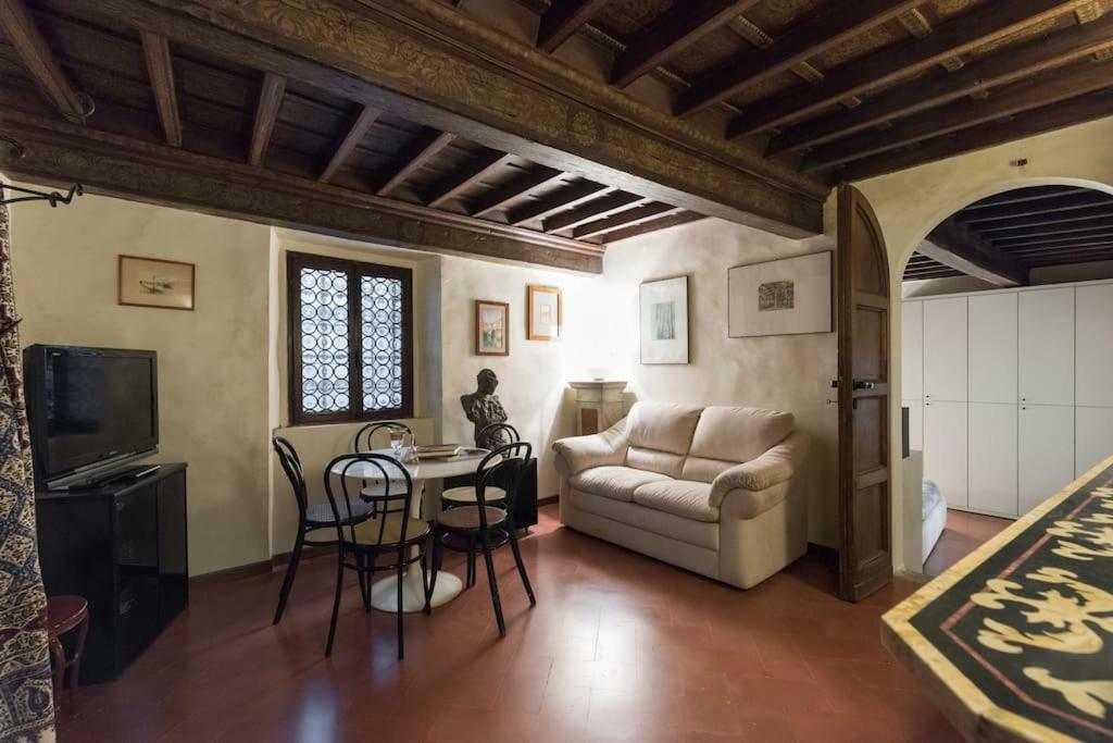 Renaissance Apartment Florence Exterior photo